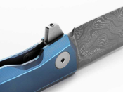 MT01DBL - Couteau LION STEEL Myto Titanium Bleu Damas